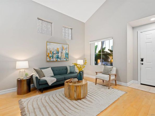 11542 Village Ridge Rd, San Diego CA 92131