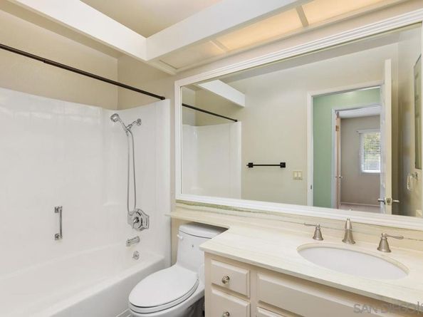 17432 Plaza Destacado, San Diego CA 92128