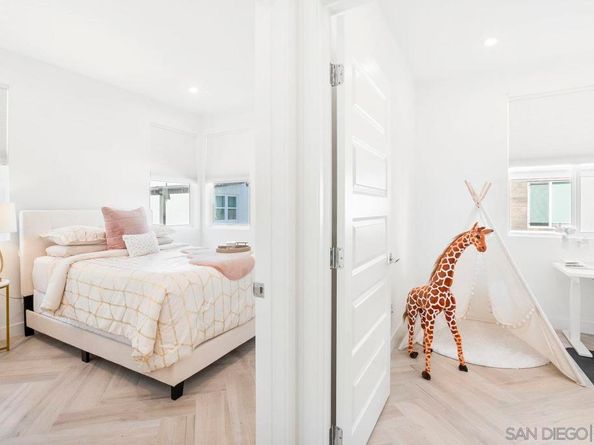 2868 Avella Cir, San Diego CA 92108