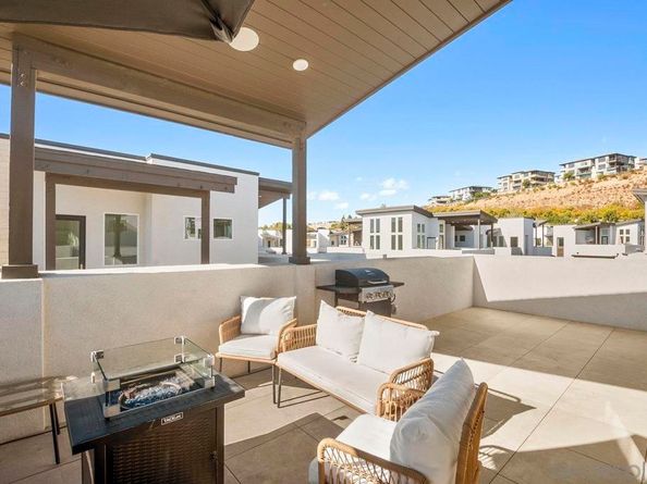 2868 Avella Cir, San Diego CA 92108