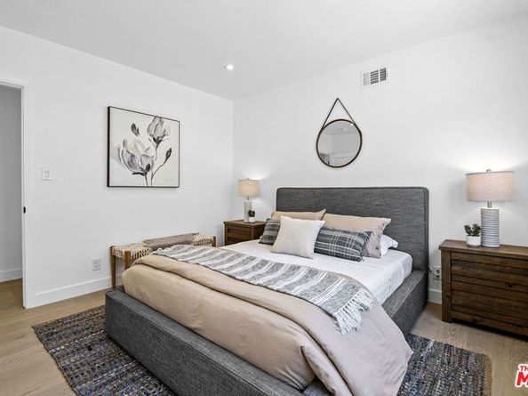 1962 S Point View Street, Los Angeles CA 90034