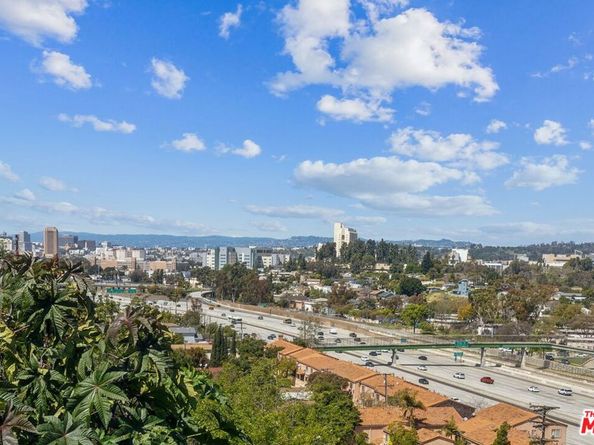 4223 Don Carlos Drive, Baldwin Hills CA 90008