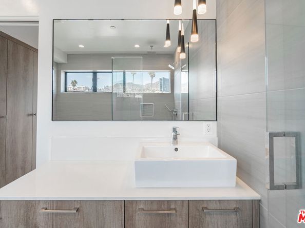 1445 N Martel Avenue, Los Angeles CA 90046