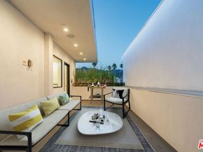 1445 N Martel Avenue, Los Angeles CA 90046