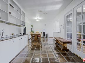 4137 Punta Alta Drive, Los Angeles CA 90008