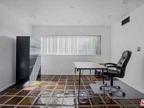 4137 Punta Alta Drive, Los Angeles CA 90008