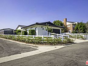 4137 Punta Alta Drive, Los Angeles CA 90008