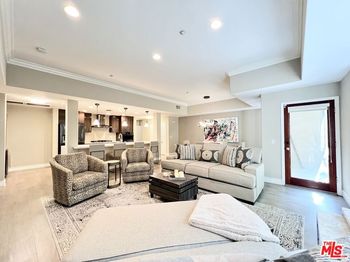107 N Swall Drive