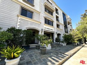 107 N Swall Drive 105, Los Angeles CA 90048