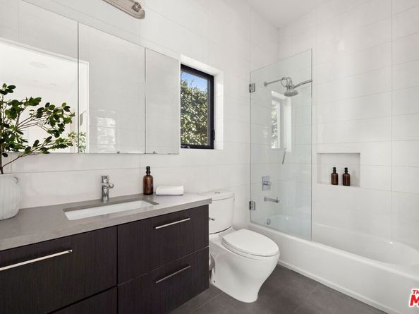 1390 Morningside Way, Venice CA 90291