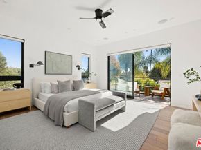 1390 Morningside Way, Venice CA 90291