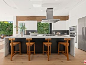1390 Morningside Way, Venice CA 90291