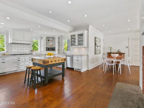 3 Cove Road, Old Greenwich CT 06870