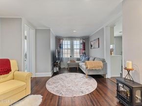 7 Calhoun Drive, Greenwich CT 06831