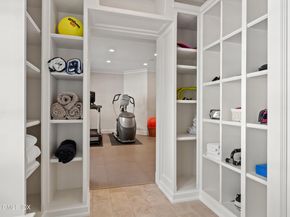 7 Calhoun Drive, Greenwich CT 06831