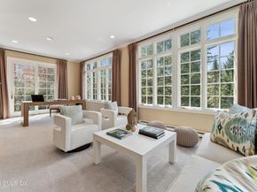 7 Calhoun Drive, Greenwich CT 06831