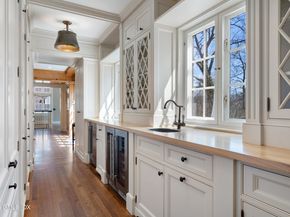 7 Calhoun Drive, Greenwich CT 06831