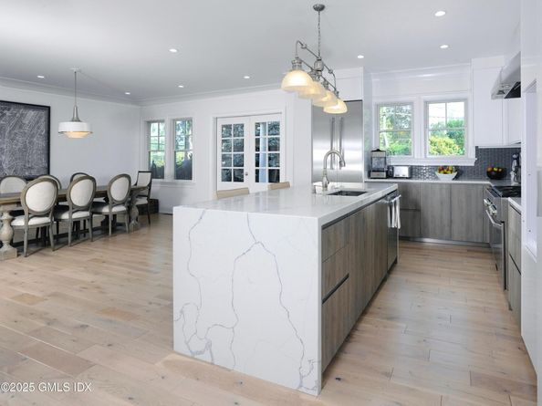 1 Home Place B, Greenwich CT 06830