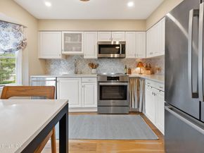 115 River Road 3, Cos Cob CT 06807