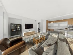 313 W 17th ST 1204, Austin TX 78701