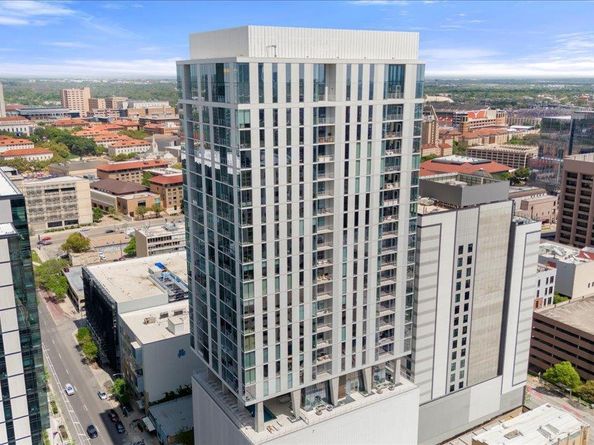 313 W 17th ST 1204, Austin TX 78701