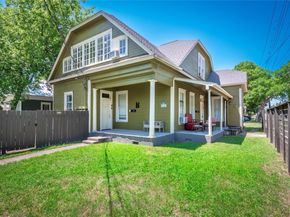 209 E 38th ST A, B & C, Austin TX 78705
