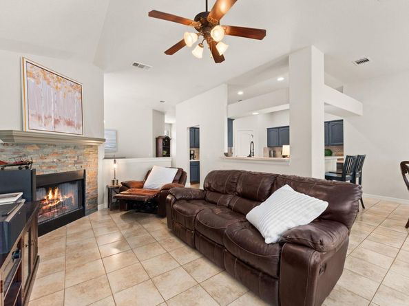 202 Dunkeld DR, Spicewood TX 78669