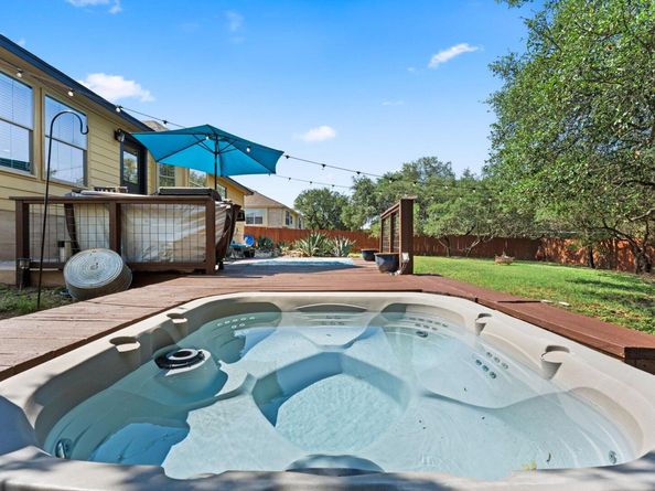 202 Dunkeld DR, Spicewood TX 78669