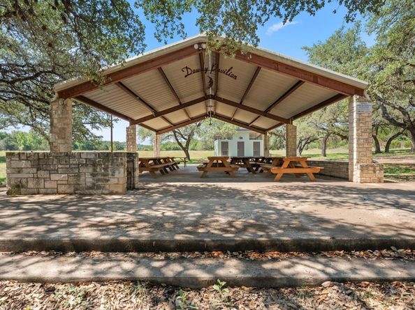 202 Dunkeld DR, Spicewood TX 78669