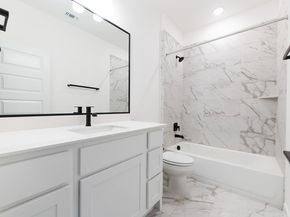 109 Pennybacker LN, Lakeway TX 78738