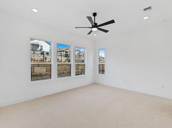 109 Pennybacker LN, Lakeway TX 78738