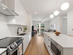 1701 Simond Ave 305, Austin TX 78723