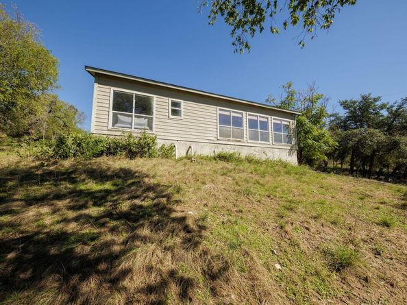 24909 Lakeview DR, Spicewood TX 78669