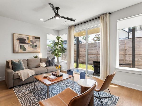 2104 E 2nd ST 2, Austin TX 78702