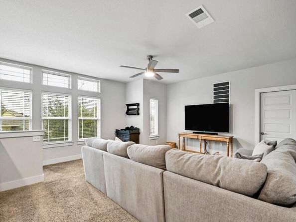 1708 Loyal Friend DR 46, Leander TX 78641