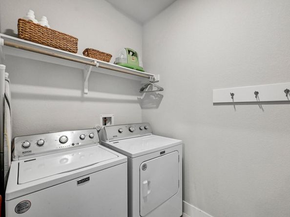 1708 Loyal Friend DR 46, Leander TX 78641