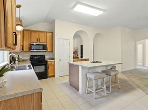3804 Aqua LN, Round Rock TX 78681