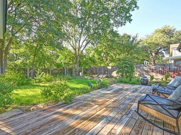 7707 Wakefield DR, Austin TX 78749