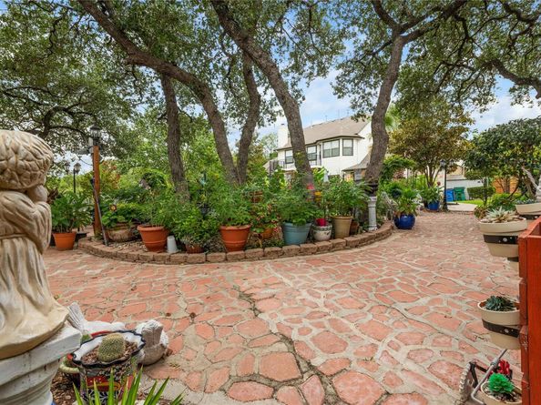 13306 Montview DR, Austin TX 78732