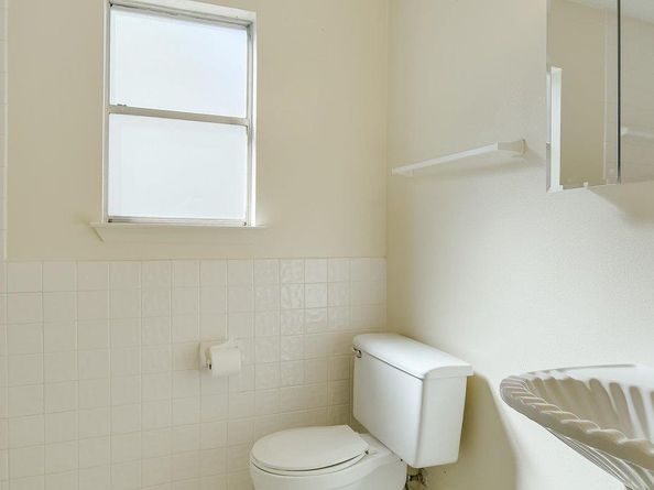 3908 Holt DR, Austin TX 78749