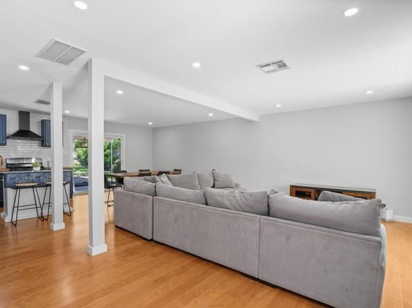 3400 Santa Fe DR, Austin TX 78741