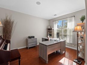 15104 Spillman Ranch LOOP, Austin TX 78738