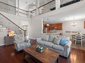 15104 Spillman Ranch LOOP, Austin TX 78738