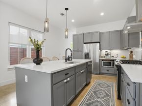 4609 Sara DR B, Austin TX 78721