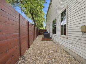 4609 Sara DR B, Austin TX 78721