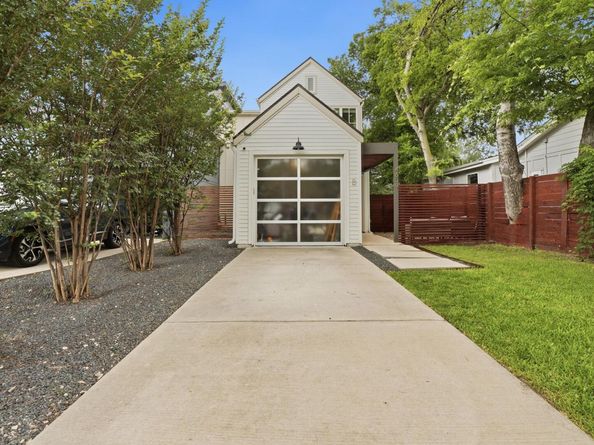 4609 Sara DR B, Austin TX 78721