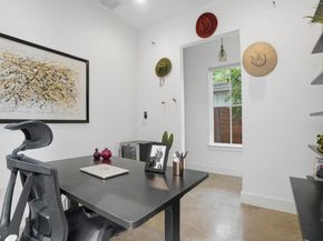 4609 Sara DR B, Austin TX 78721
