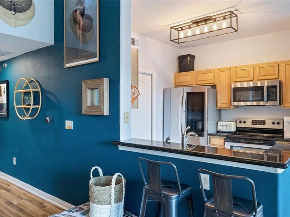 6810 Deatonhill DR 2200, Austin TX 78745