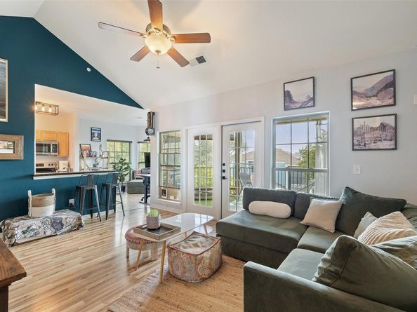6810 Deatonhill DR 2200, Austin TX 78745