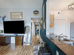6810 Deatonhill DR 2200, Austin TX 78745